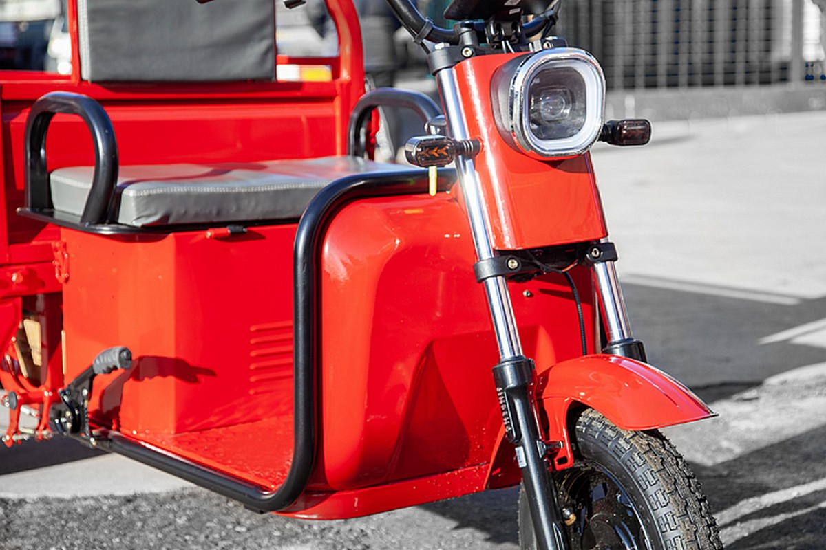 Грузовой электротрицикл RuTrike Амулет 1100 60V650W 024450-2810 черный матовый 1200_800