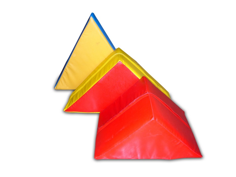 Треугольник 20х20х10см (поролон, винилискожа) ФСИ 2695 933_700