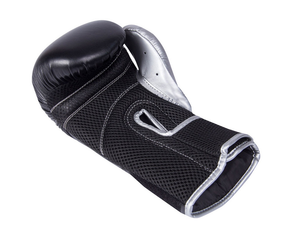 Боксерские перчатки Clinch Aero C135 черно/серебристые 12oz 978_800