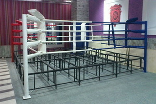 Ринг боксерский на помосте Atlet 7,32х7,32 м, высота 1 м, три лестницы, боевая зона 6х6 м IMP-A439 600_400